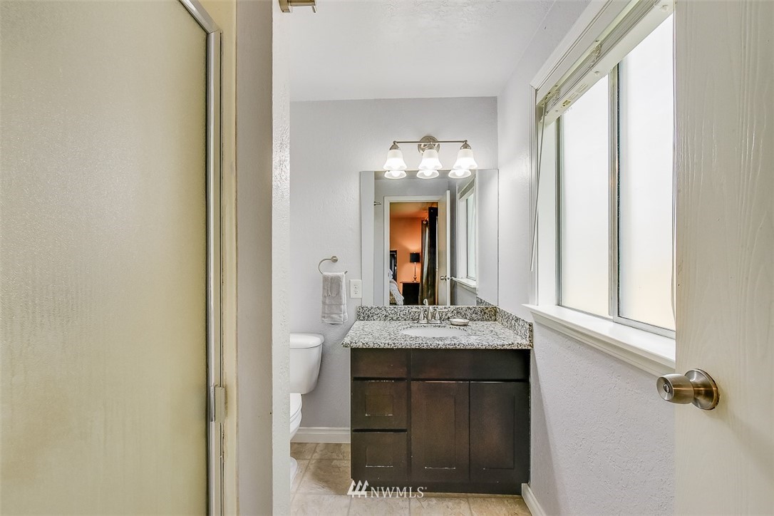 15 219th Place Southwest Bothell, WA 98021 - Photo 16 of 24