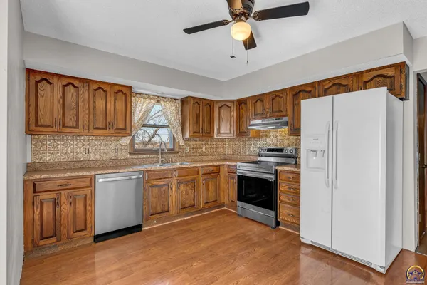 $179,000 | 5328 Northwest Green Hills Road, Topeka, KS 66618