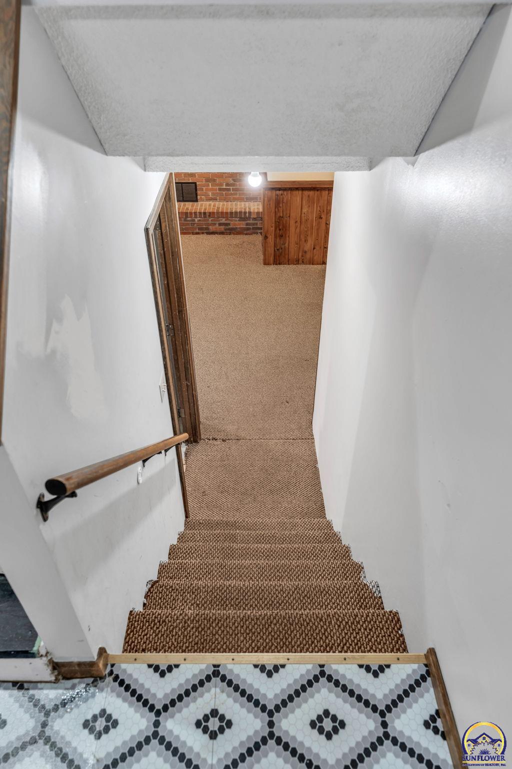 5328 Northwest Green Hills Road Topeka, KS 66618 - Photo 23 of 34