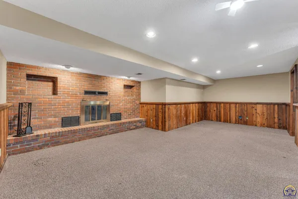 $179,000 | 5328 Northwest Green Hills Road, Topeka, KS 66618
