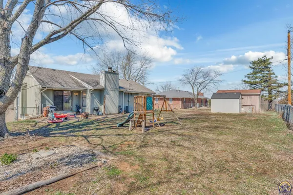$179,000 | 5328 Northwest Green Hills Road, Topeka, KS 66618