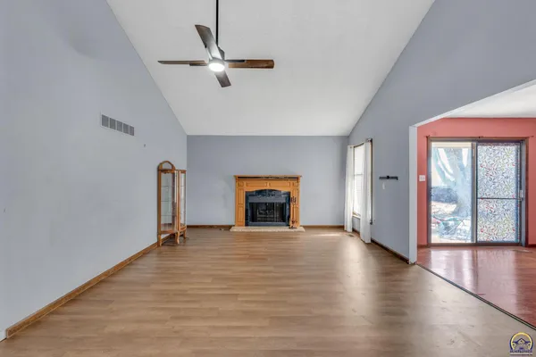 $179,000 | 5328 Northwest Green Hills Road, Topeka, KS 66618