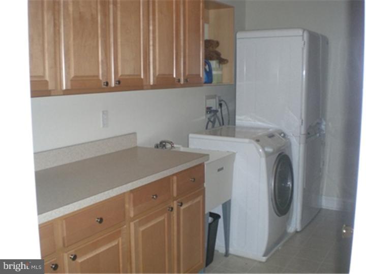 1 Springville Way Mount Laurel, NJ 08054 - Photo 16 of 25 Laundry Room