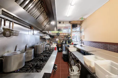 $4,200,000 | 637-639 Clement Street, San Francisco, CA 94118