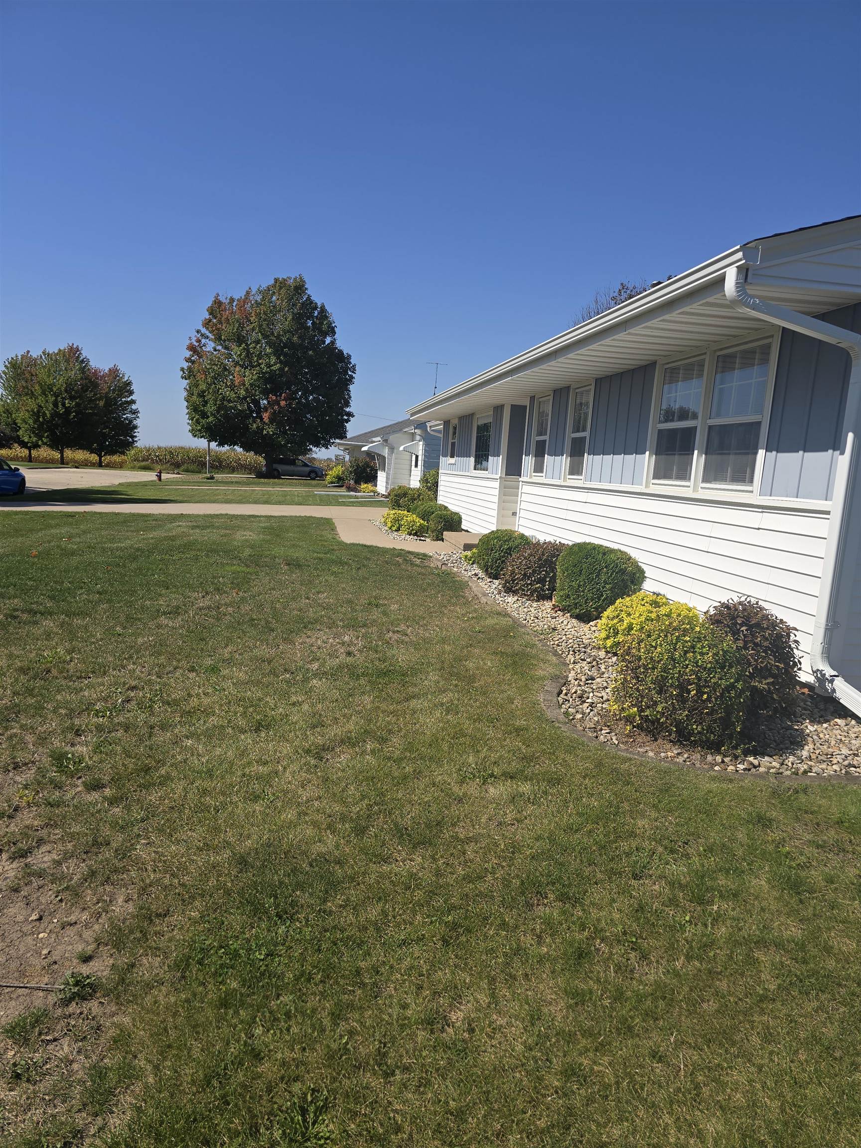 843 Sycamore Street Lancaster, WI 53813 - Photo 3 of 34