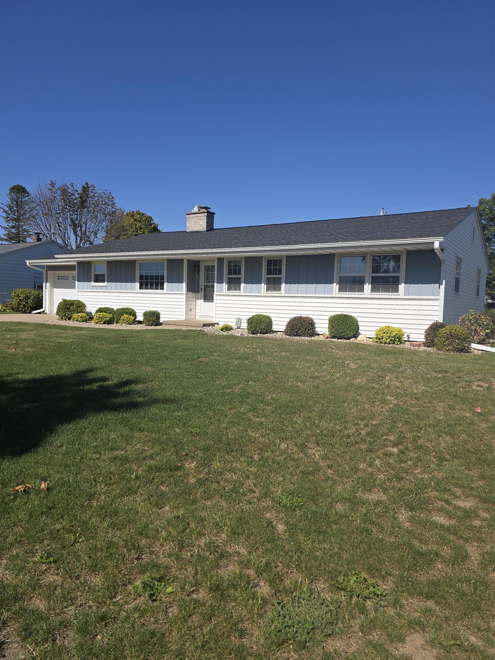 843 Sycamore Street Lancaster, WI 53813 - Photo 4 of 34