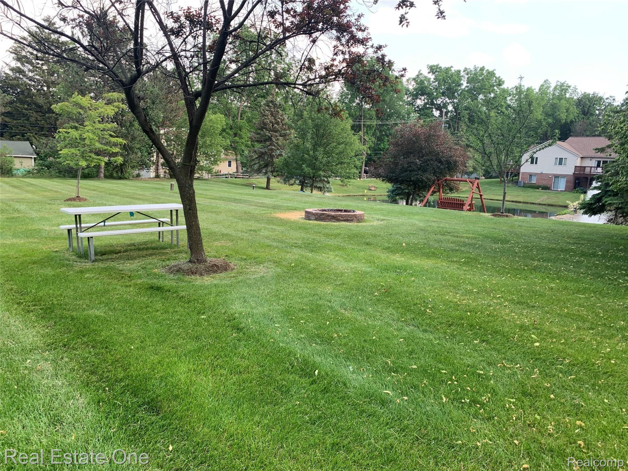 12135 Fawn Court, Unit 10 Romeo, MI 48065 - Photo 14 of 42 790D7AFC-4529-4306-8CBF-B9AA09696FCD.jpeg