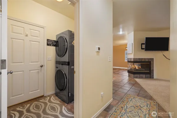 $565,000 | 15007 148th Ave Court East, Orting, WA 98360