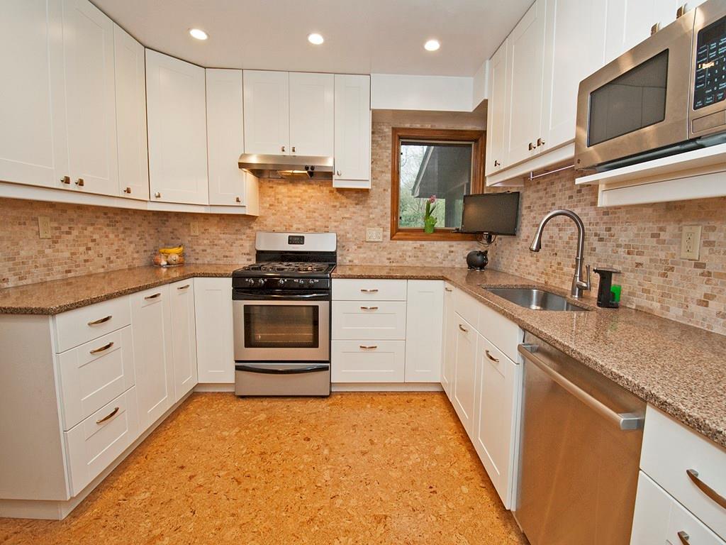 6 Highmeadow Road Pittsburgh, PA 15215 - Photo 4 of 19 Gallery Image 4