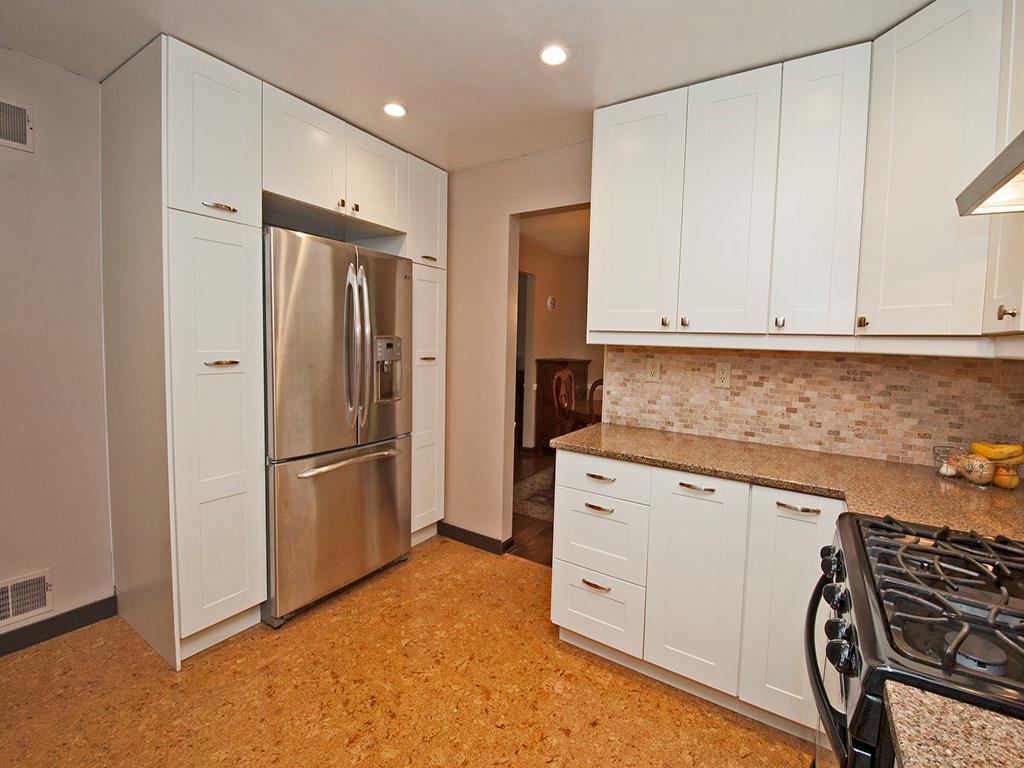 6 Highmeadow Road Pittsburgh, PA 15215 - Photo 5 of 19 Gallery Image 5