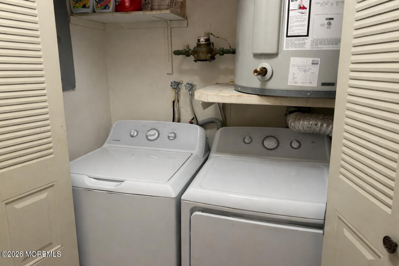 91 Arrowood Road, Unit D Manalapan, NJ 07726 - Photo 8 of 13 Laundry