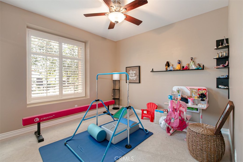 29315 Sequoia Road Canyon Country, CA 91387 - Photo 14 of 28
