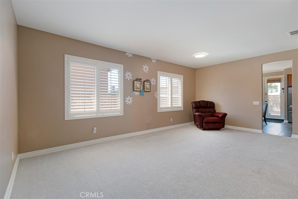 29315 Sequoia Road Canyon Country, CA 91387 - Photo 16 of 28