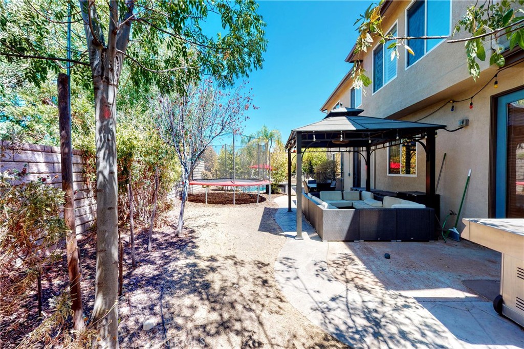 29315 Sequoia Road Canyon Country, CA 91387 - Photo 17 of 63