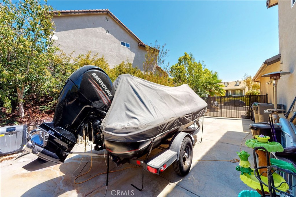 29315 Sequoia Road Canyon Country, CA 91387 - Photo 19 of 63
