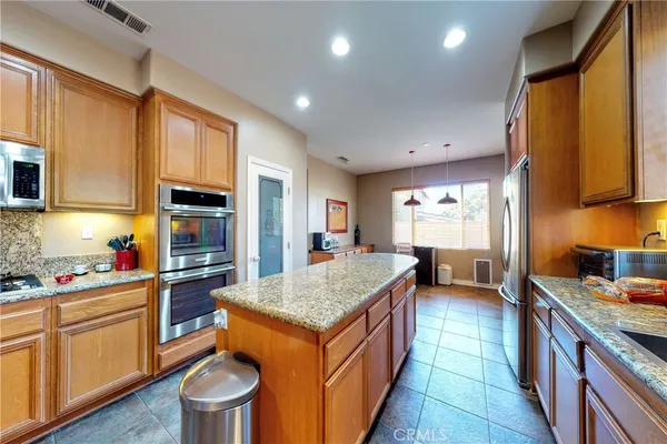 $1,099,900 | 29315 Sequoia Road, Canyon Country, CA 91387