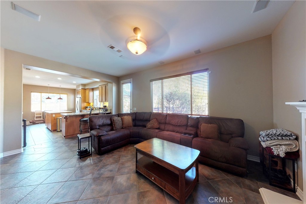 29315 Sequoia Road Canyon Country, CA 91387 - Photo 33 of 63