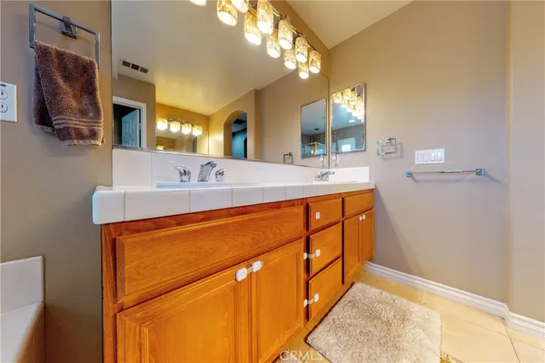 $1,099,900 | 29315 Sequoia Road, Canyon Country, CA 91387