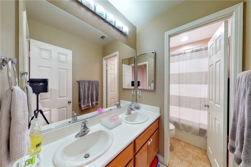 29315 Sequoia Road Canyon Country, CA 91387 - Photo 53 of 63