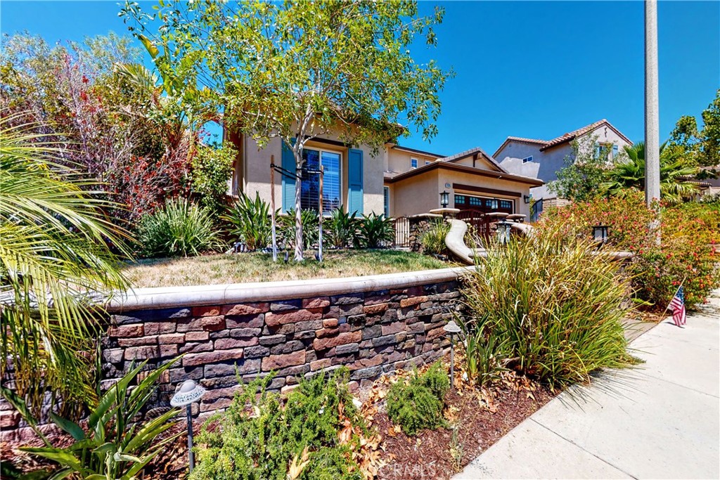 29315 Sequoia Road Canyon Country, CA 91387 - Photo 8 of 63