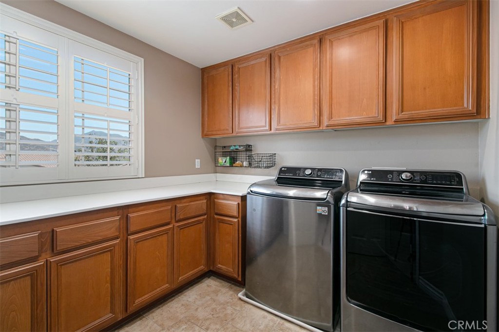 29315 Sequoia Road Canyon Country, CA 91387 - Photo 8 of 28