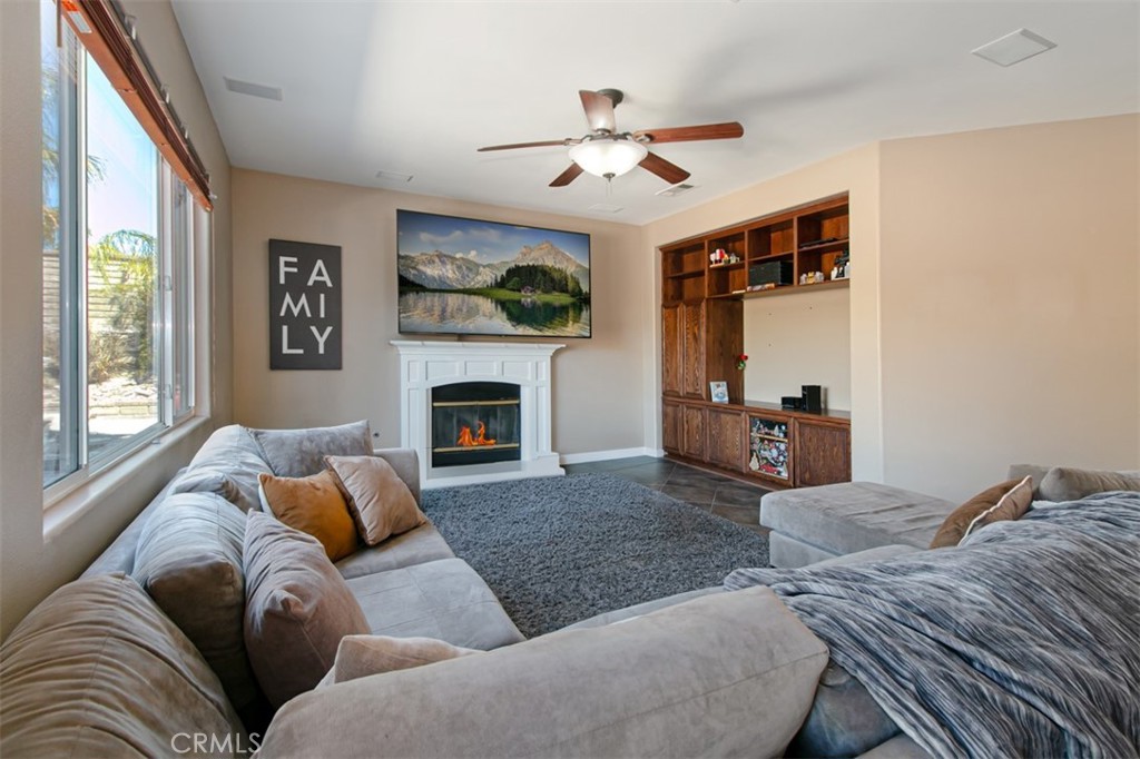 29315 Sequoia Road Canyon Country, CA 91387 - Photo 10 of 28
