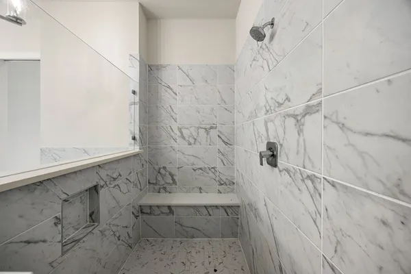 $639,000 | 734 Platinum Stone Lane, Pinehurst, TX 77362