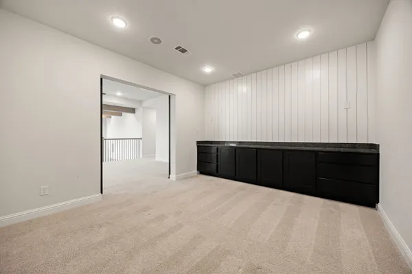 $639,000 | 734 Platinum Stone Lane, Pinehurst, TX 77362