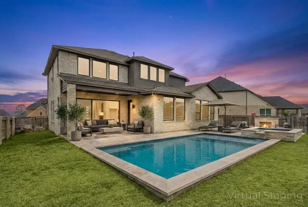 $639,000 | 734 Platinum Stone Lane, Pinehurst, TX 77362