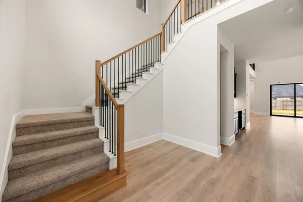 $639,000 | 734 Platinum Stone Lane, Pinehurst, TX 77362