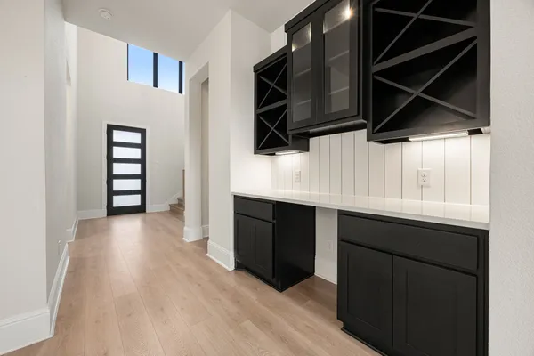 $639,000 | 734 Platinum Stone Lane, Pinehurst, TX 77362