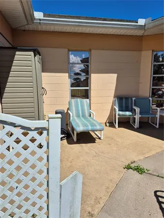 $99,000 | 2117 Club Circle, Unit 2117, Lakeshore, FL 33854