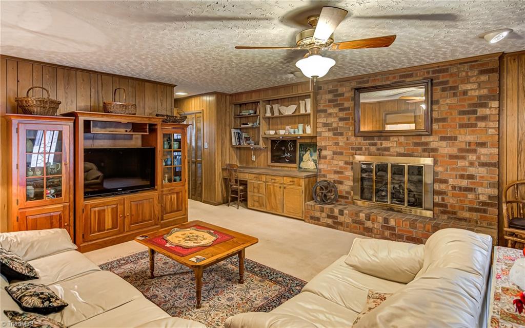 1314 Florida Street High Point, NC 27262 - Photo 6 of 36 Gallery Image 6