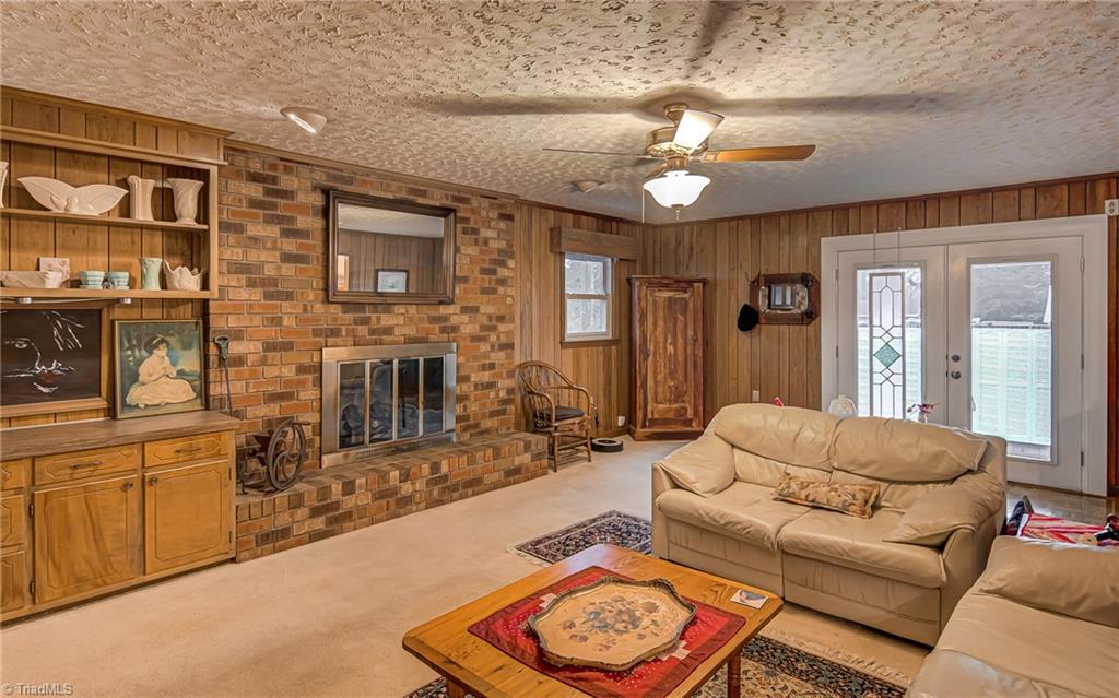 1314 Florida Street High Point, NC 27262 - Photo 9 of 36 Gallery Image 9