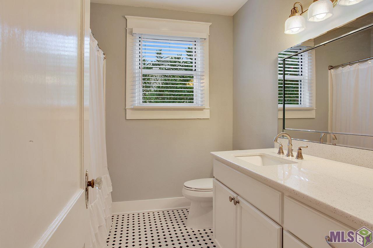 4341 Sweetbriar Street Baton Rouge, LA 70808 - Photo 8 of 11 Gallery Image 8