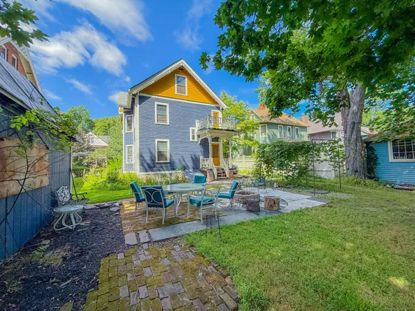 $2,200 | 52 Sherman Street, Hartford, CT 06105