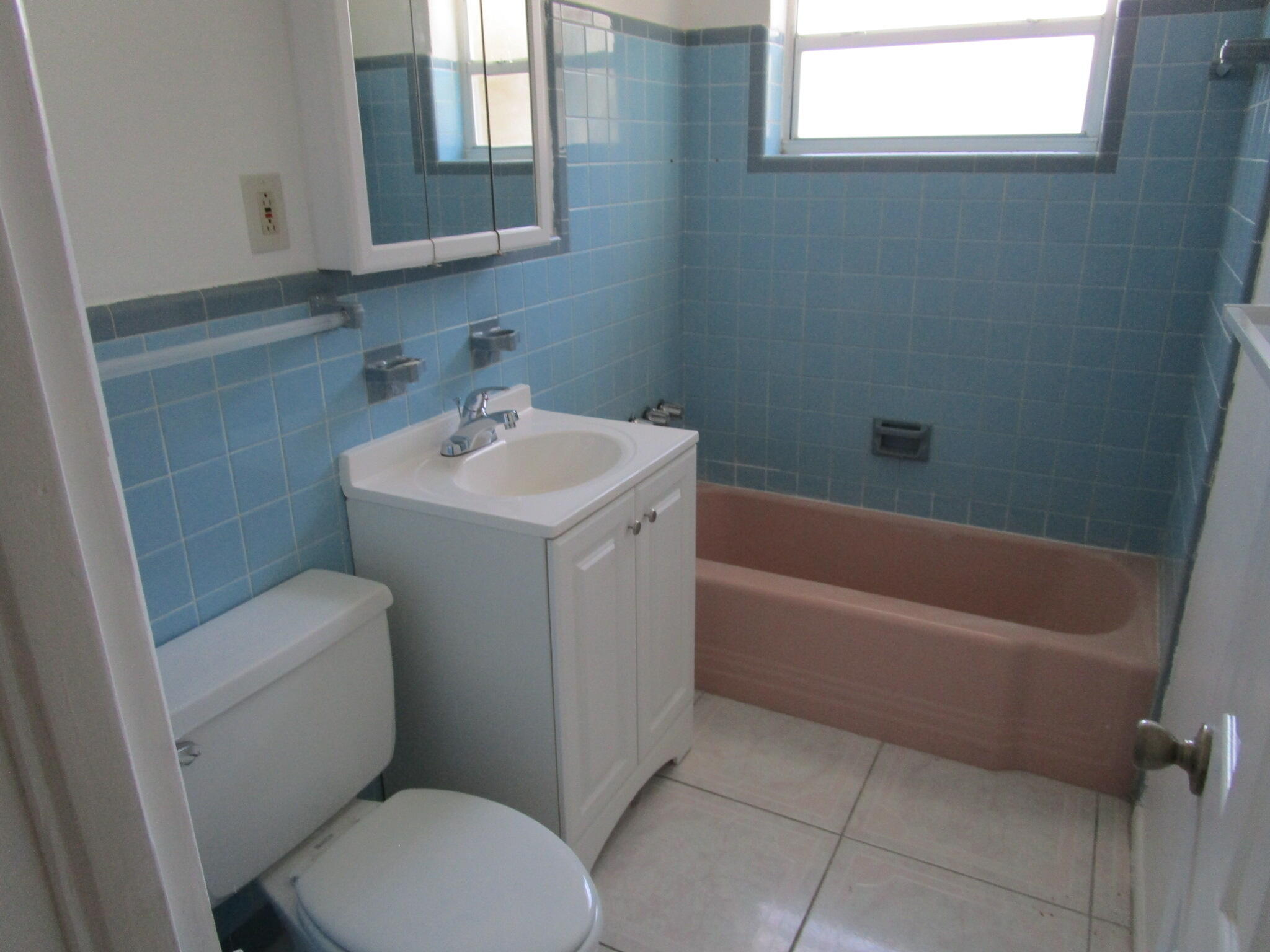 3501 Avenue East, Unit 1 Riviera Beach, FL 33404 - Photo 27 of 35 27