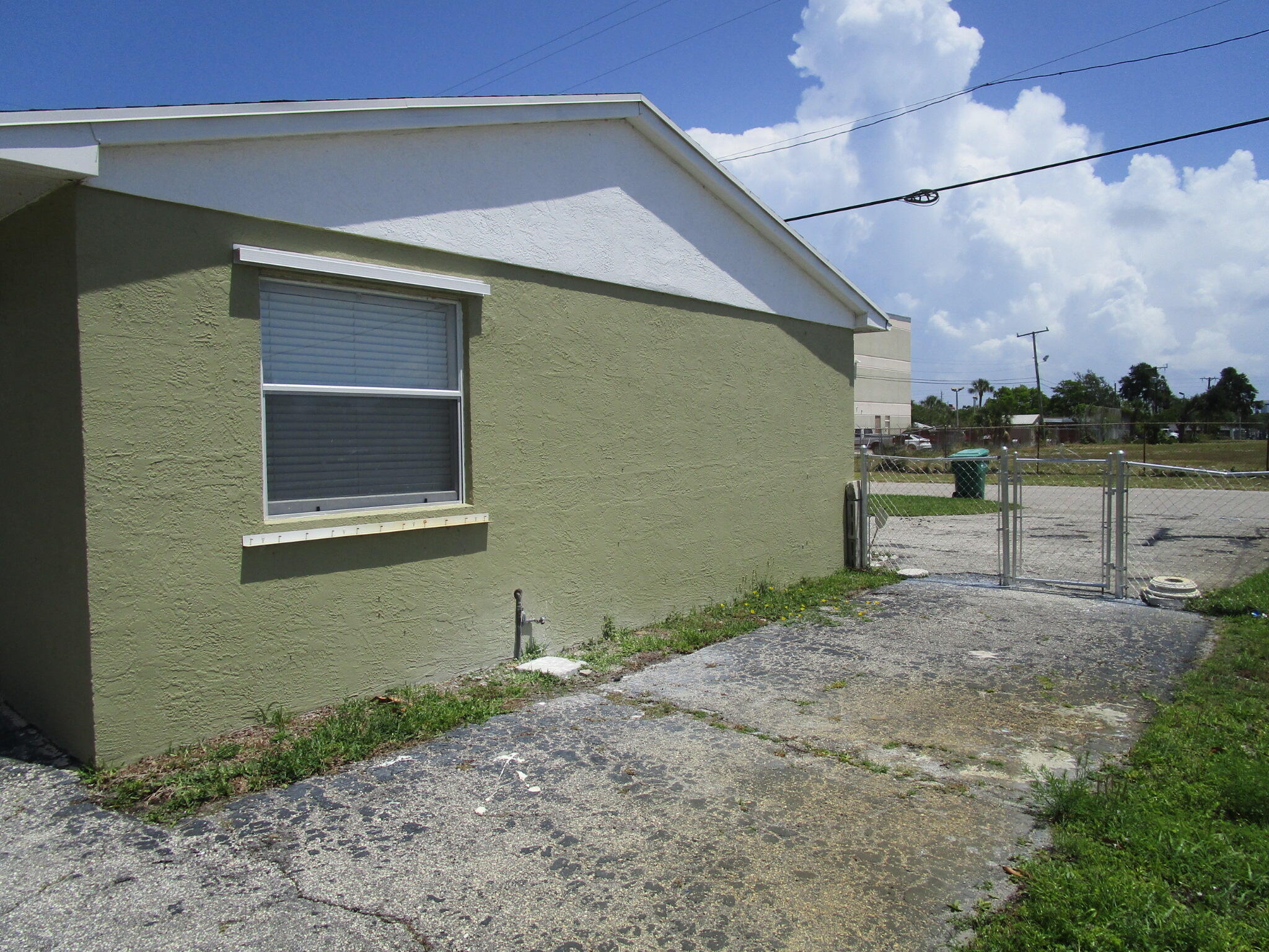 3501 Avenue East, Unit 1 Riviera Beach, FL 33404 - Photo 31 of 35 31