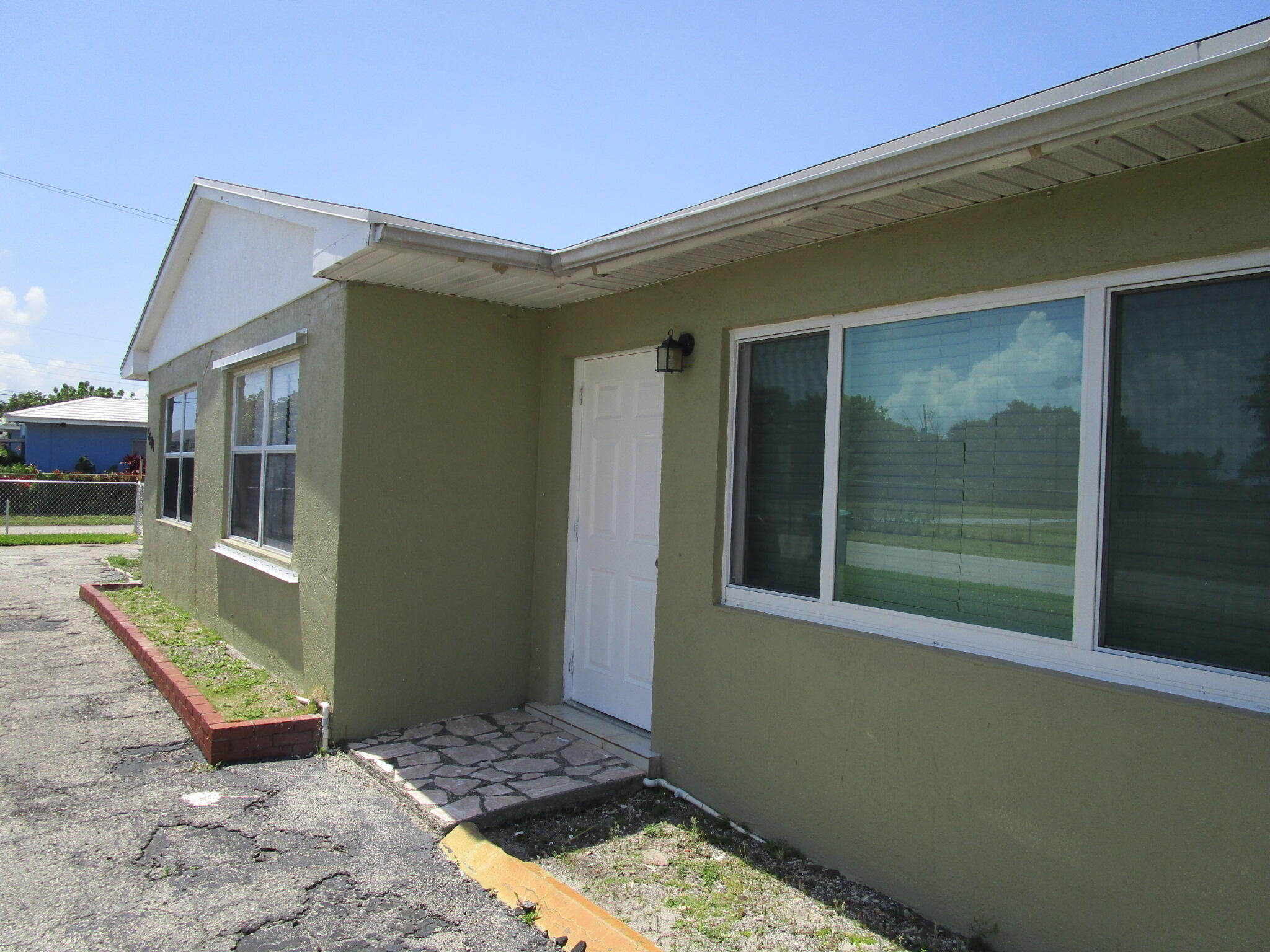 3501 Avenue East, Unit 1 Riviera Beach, FL 33404 - Photo 6 of 35 6