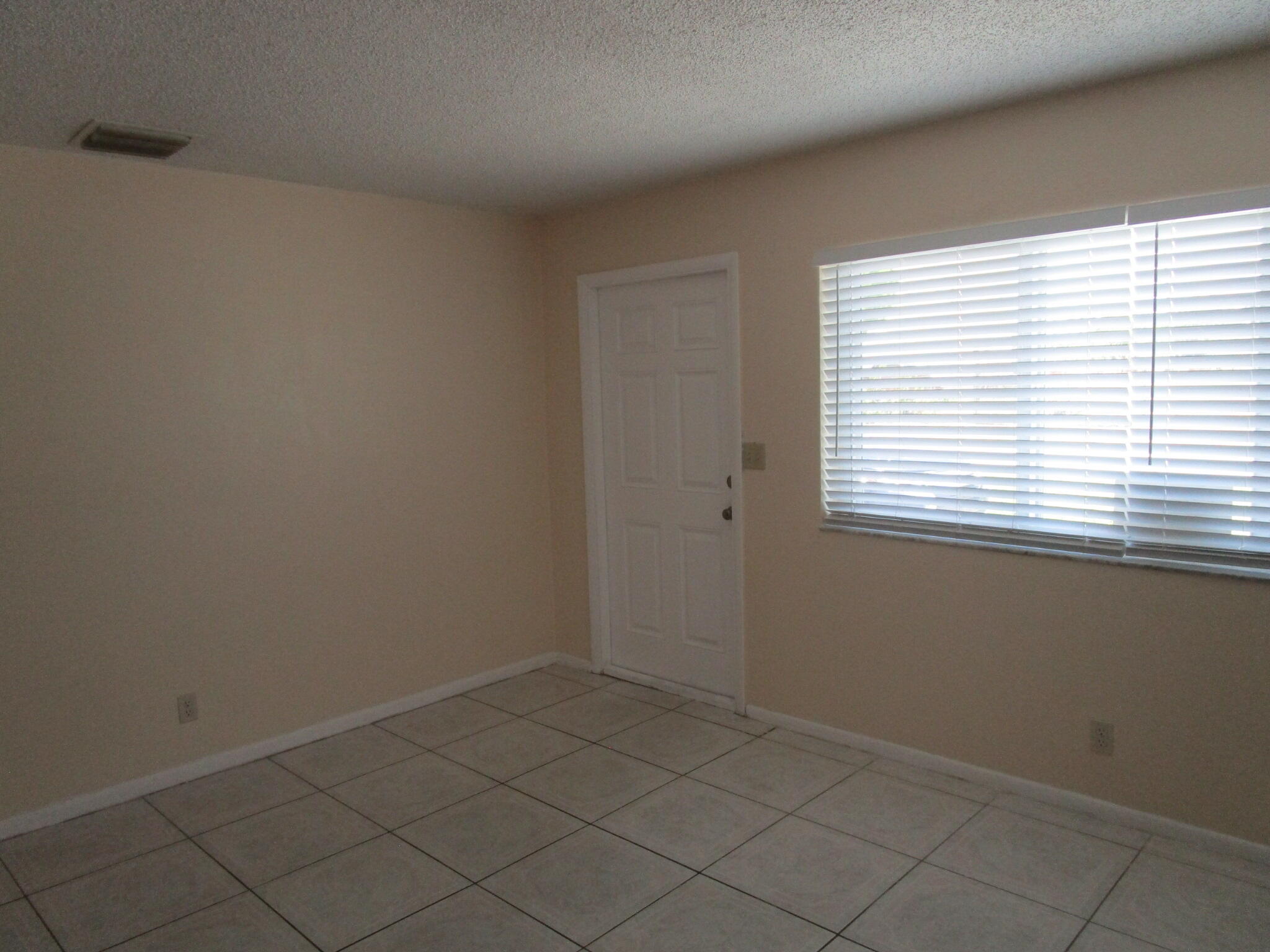 3501 Avenue East, Unit 1 Riviera Beach, FL 33404 - Photo 8 of 35 8