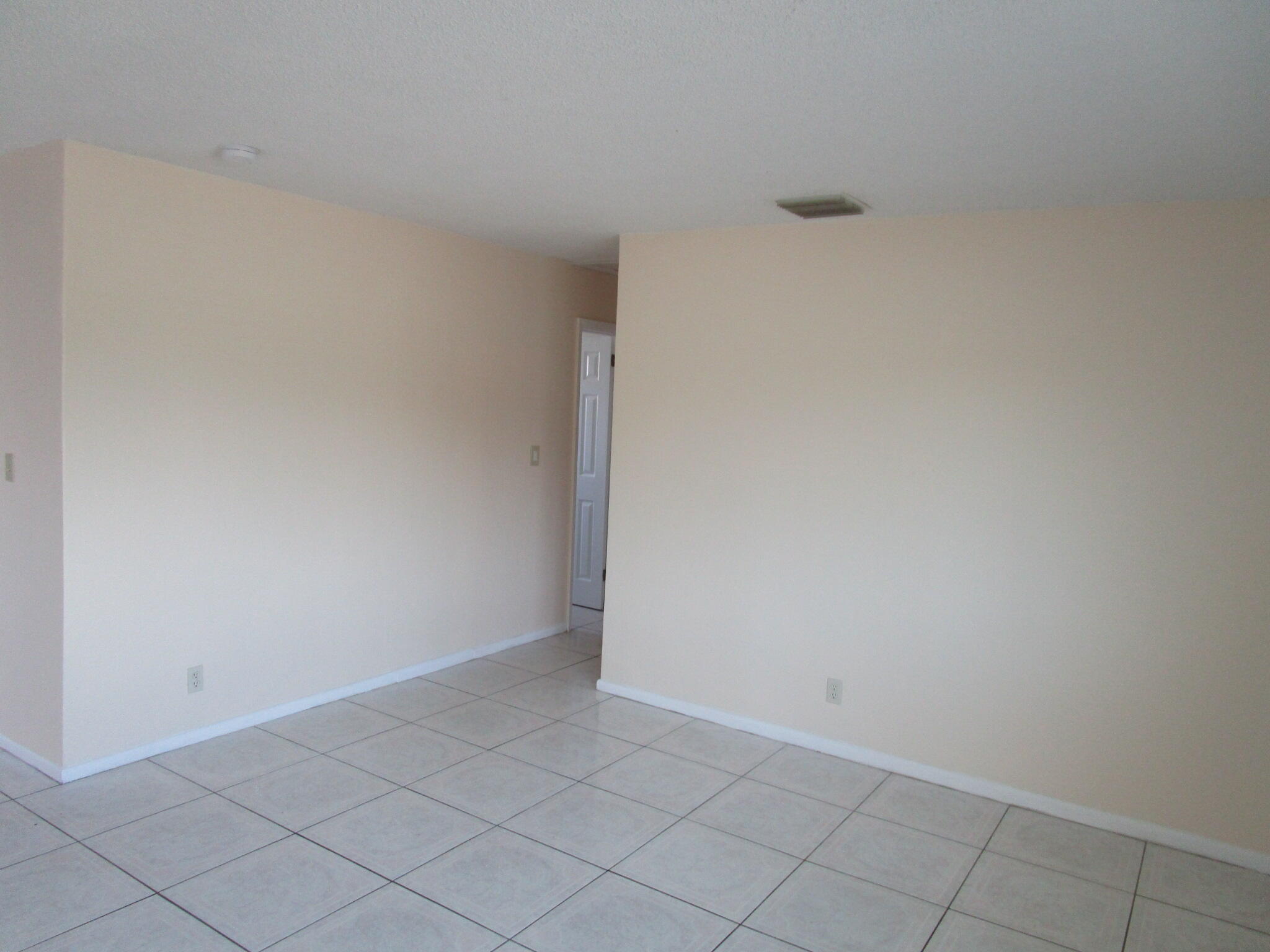 3501 Avenue East, Unit 1 Riviera Beach, FL 33404 - Photo 9 of 35 9