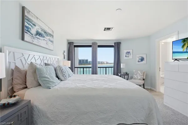 $619,900 | 309 La Peninsula Boulevard, Unit 309, Naples, FL 34113