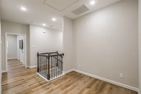 $339,000 | 2353 Hoskins Drive, Houston, TX 77080