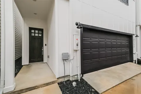 $339,000 | 2353 Hoskins Drive, Houston, TX 77080