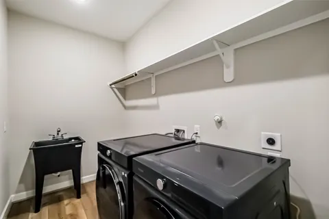 $339,000 | 2353 Hoskins Drive, Houston, TX 77080