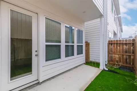 $339,000 | 2353 Hoskins Drive, Houston, TX 77080