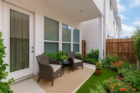 $339,000 | 2353 Hoskins Drive, Houston, TX 77080