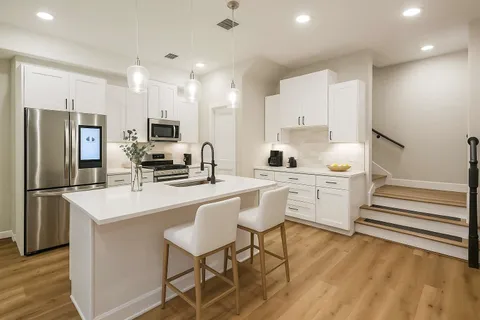 $339,000 | 2353 Hoskins Drive, Houston, TX 77080