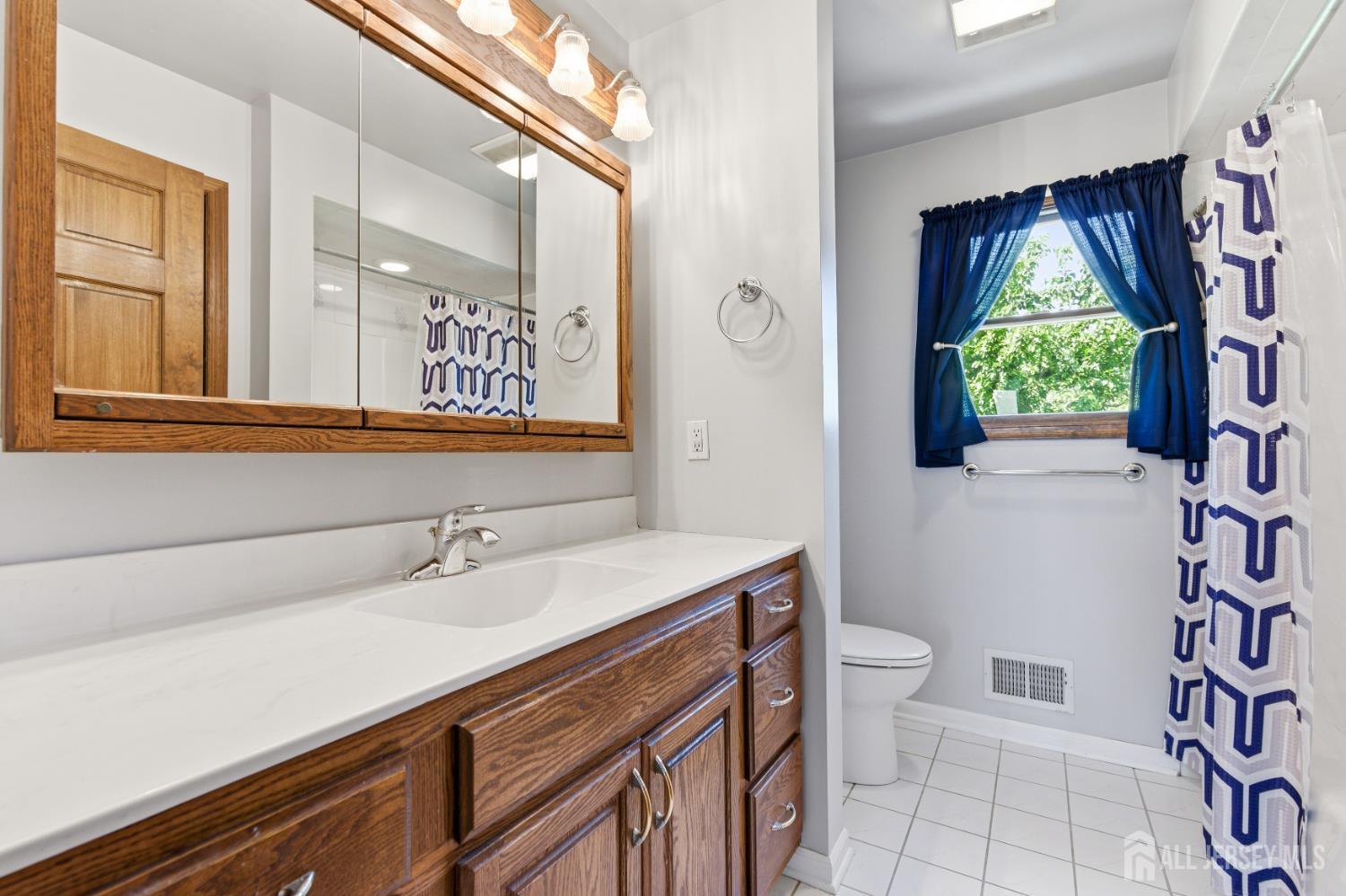 39 Kearney Road Sayreville, NJ 08879 - Photo 30 of 40