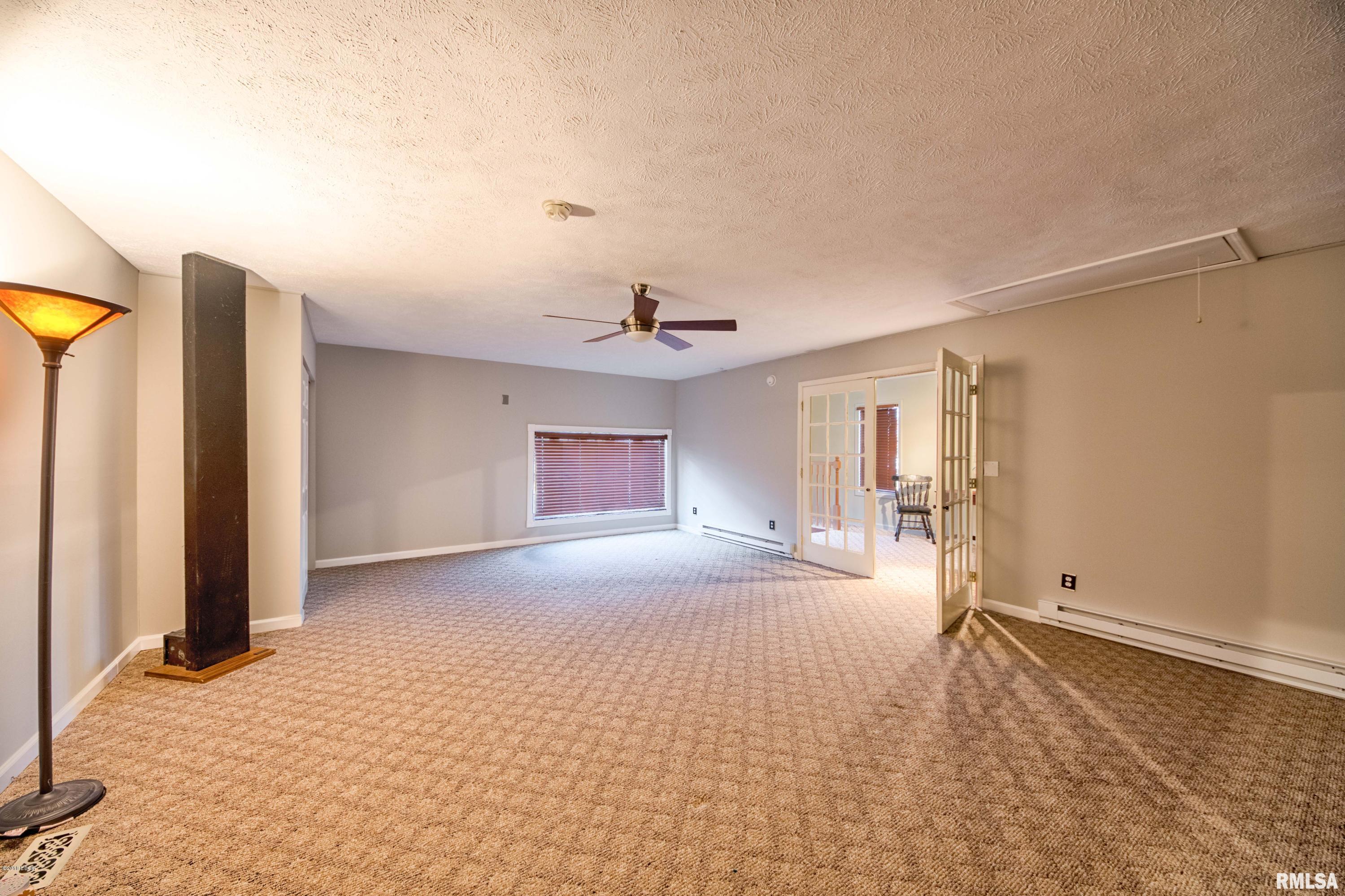 807 Sycamore Road Carbondale, IL 62901 - Photo 13 of 20